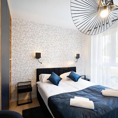 Picasso - Free Parking Place