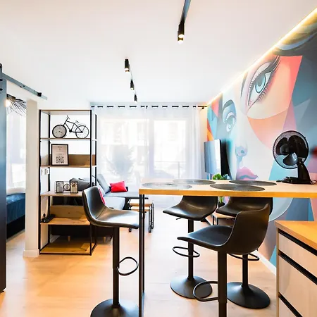 Picasso - Free Parking Place Σοσνόβιετς